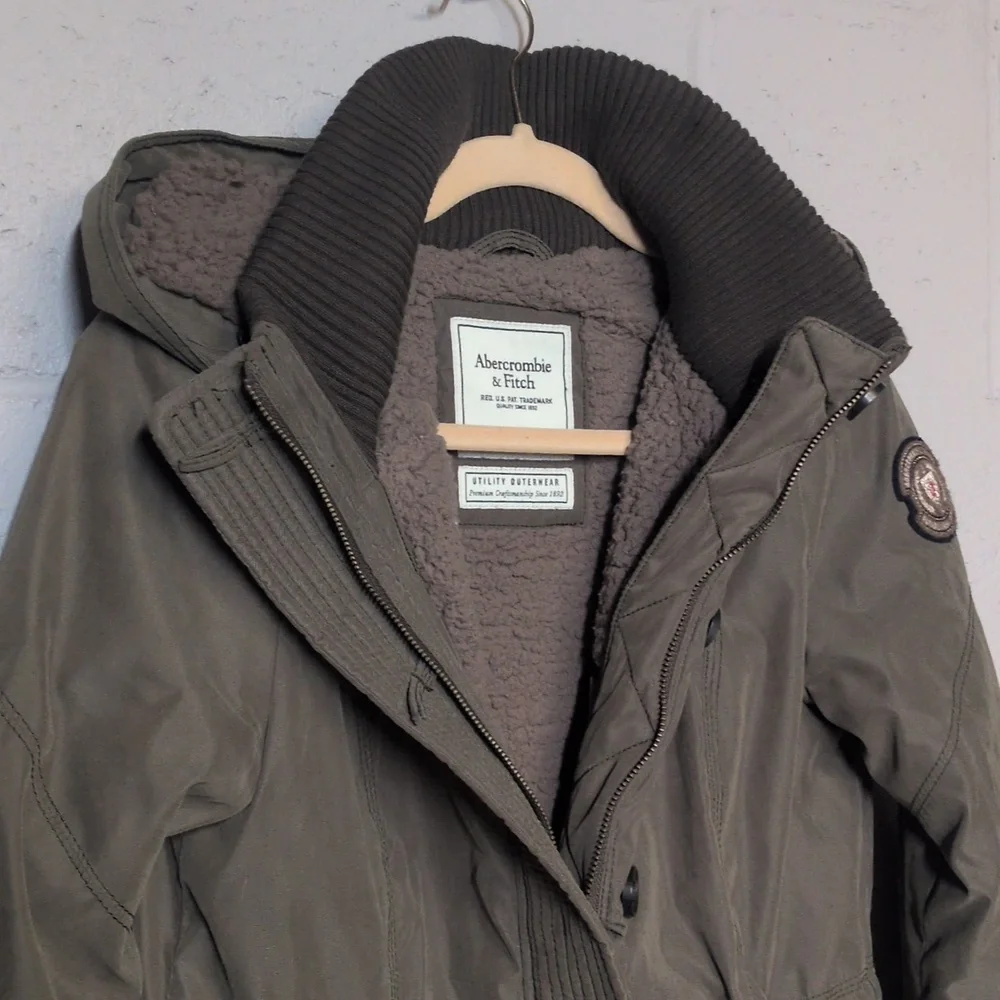 Abercrombie & Fitch Olive Hooded Utility Parka, Size Small, EUC, Y2K, Vintage - Picture 3 of 12
